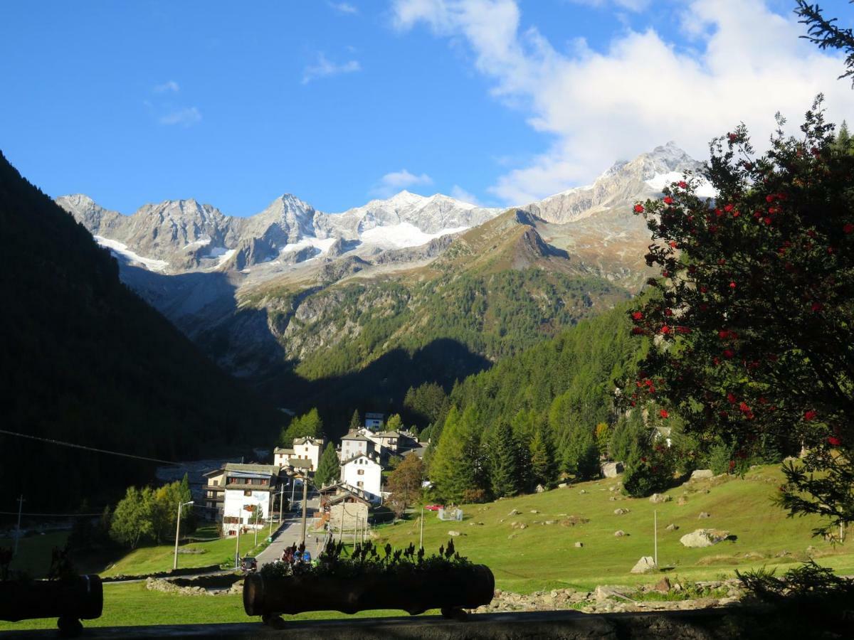 Il Cortese Chiareggio Exteriör bild